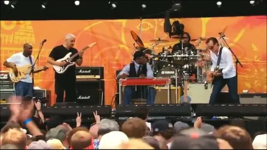 Pino Daniele, Joe Bonamassa, Robert Randolph and the Family Band - Going Down (Live at Crossroads Guitar Festival 26 June 2010)