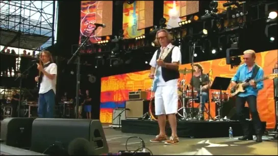 Sonny Landreth with Eric Clapton - Promise Land (Live at Crossroads Guitar Festival, Toyota Park in Bridgeview on 26 June 2010)