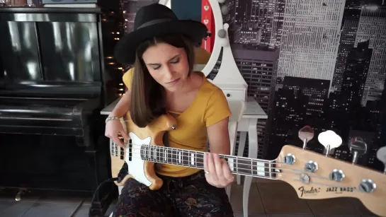 Kinga Glyk - Play with me if you want #bass groove 1