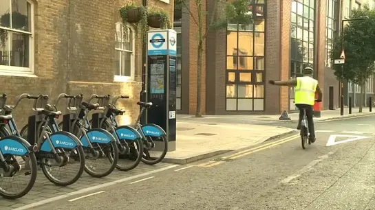 English File 3e | Intermediate | Unit 4 - Short Film (Boris Bikes)