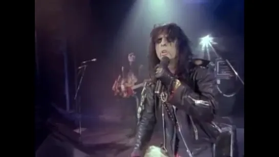 Alice Cooper - Only Women Bleed (from Alice Cooper_ Trashes The World)