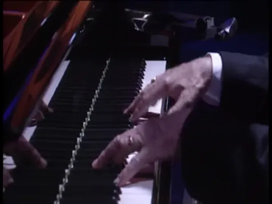 Tony Bennett — All Of Me • Later...With Jools Holland Giants