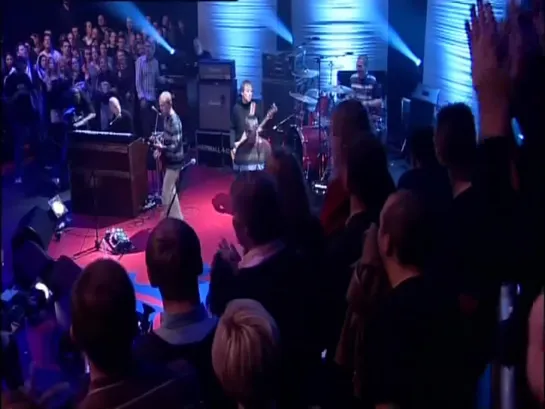 Paul Weller — A Town Called Malice • Later...With Jools Holland Giants