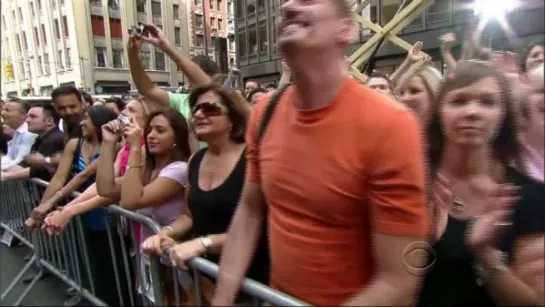 Paul McCartney in Late Show with David Letterman (2009.007.15) Live on the Marquee of the Ed Sullivan Theater