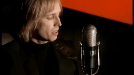 Tom Petty - A Face in the Crowd (Official Music Video) © 1990