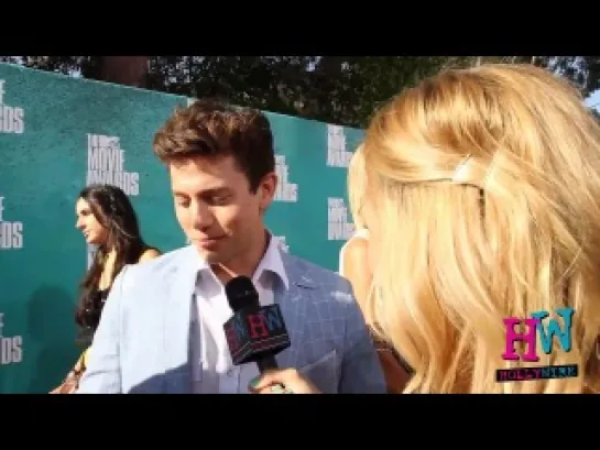 Jackson Rathbone Interview- MTV Movie Awards 2012