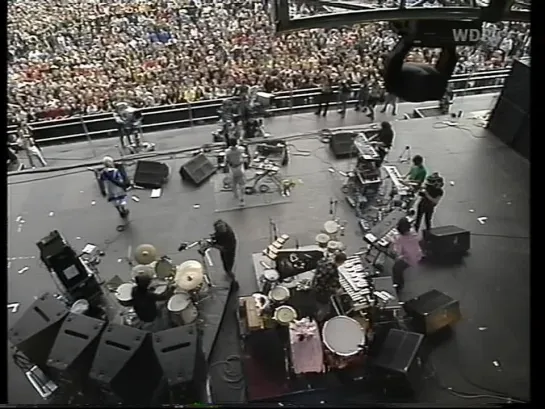 Mr. Bungle — What The World Needs Now Is Love (Burt Bacharach) • 2000.08.19 Bizarre Festival, Weeze, Germany