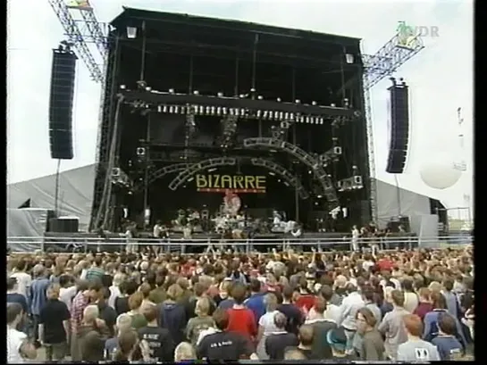 Mr. Bungle — None Of Them Knew They Were Robots • 2000.08.19 Bizarre Festival, Weeze, Germany