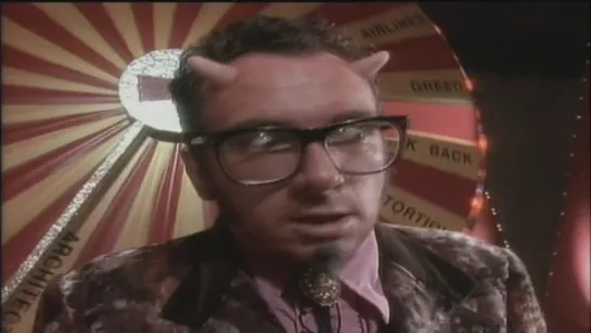 Elvis Costello — This Town