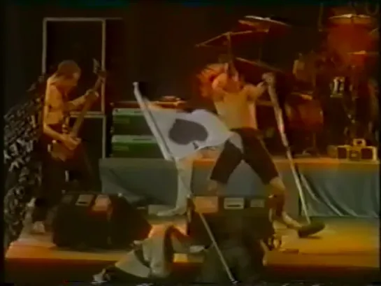 Red Hot Chili Peppers — Police Helicopter • We Got The Biggest Cocks • Provinssi Rockfest, Finland 04.06.1988