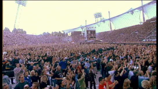 AC/DC — Hell Aint A Bad Place To Be  • Stiff Upper Lip Live