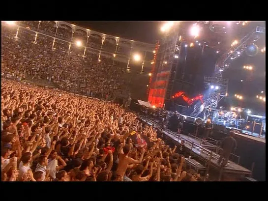 AC/DC — For Those About To Rock (We Salute You) • No Bull (Live - Plaza De Toros, Madrid)