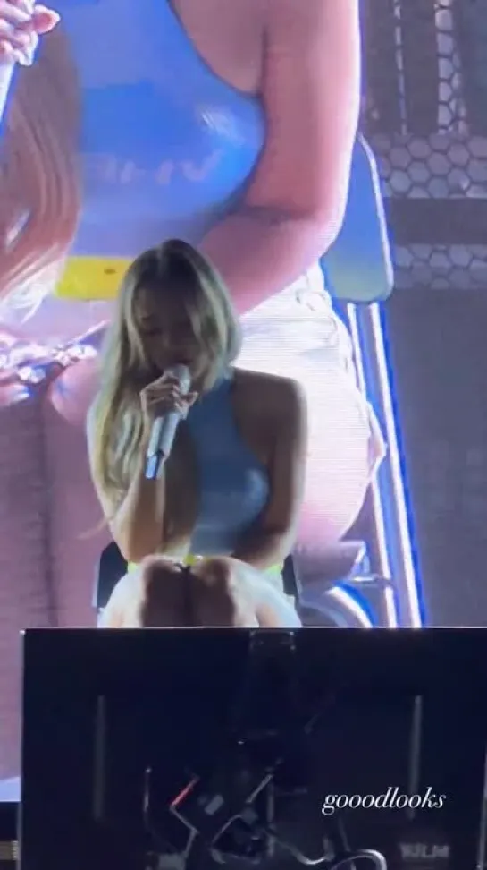 [FANCAM] 230525 HYOLYN - drivers license @ Kyungsung University Festival