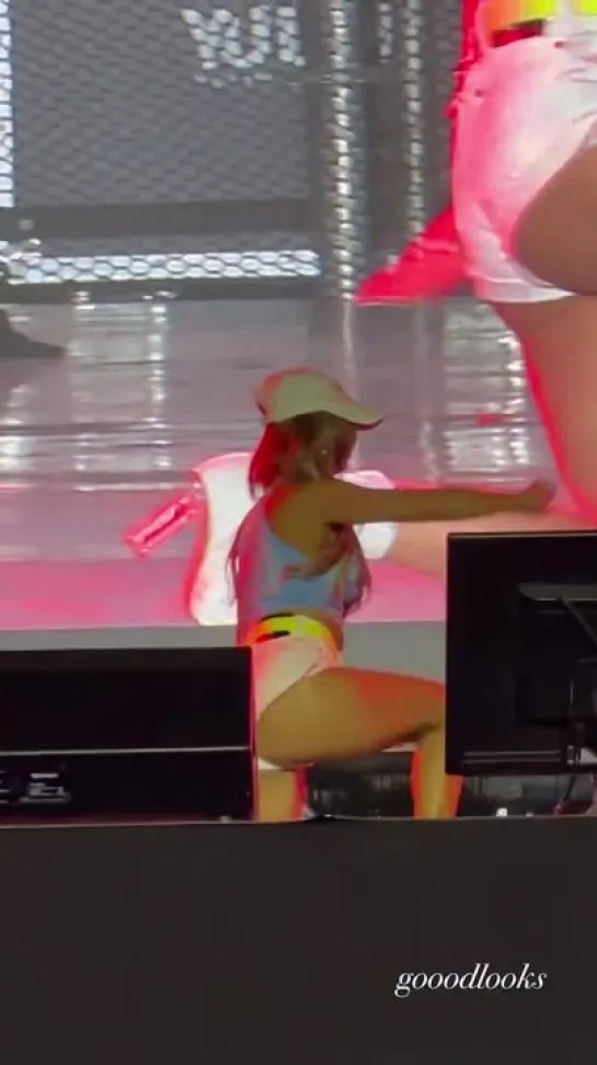 [FANCAM] 230525 HYOLYN - Dally @ Kyungsung University Festival