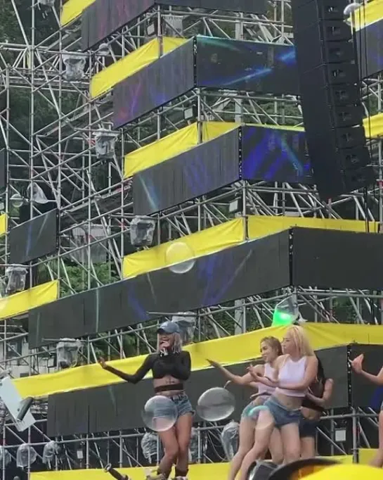 [FANCAM] 220813 HYOLYN - See Sea @ Water Bomb (Suwon)