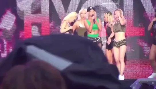 [FANCAM] 220723 HYOLYN @ WATER BOMB in Daegu