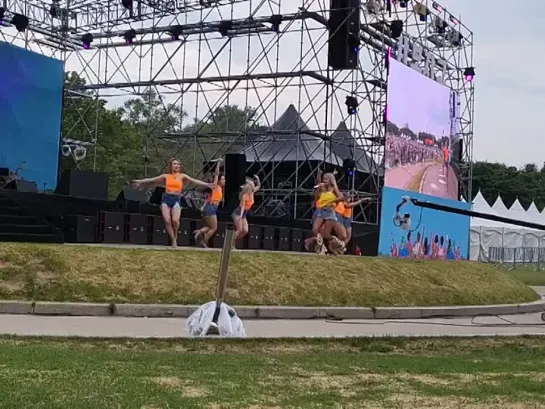 [FANCAM] 220610 HYOLYN - Shake It @ Blue Spring Festival