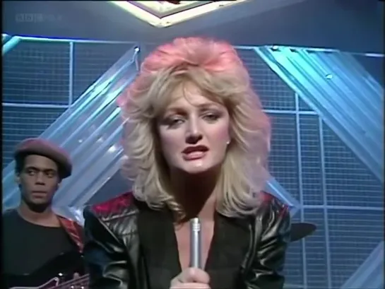 Bonnie Tyler_Total Eclipse Of The Heart ("Top of the Pops" BBC1 /UK/ 17.03.1983)