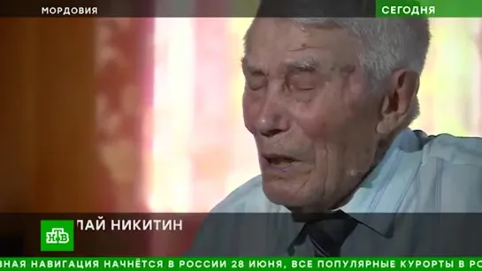 В МОРДОВСКОЙ ДЕРЕВНЕ 93-ЛЕТНИЙ ФРОНТОВИК РЕШИЛ ОТКРЫТЬ МУЗЕЙ ЛАПТЕЙ.