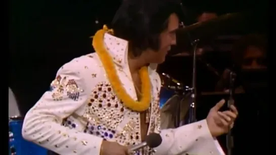 Elvis Presley - "Johnny B. Goode" (Chuck Berry)