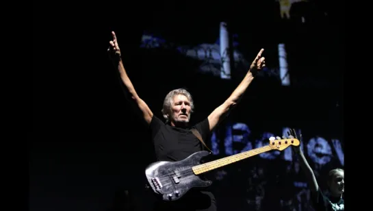 Roger Waters - Comfortably Numb (Live in Portland Oregon 2001)