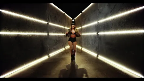 Wisin - Adrenalina ft. Jennifer Lopez, Ricky Martin