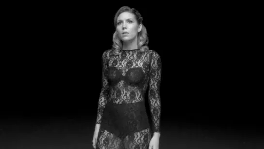 Skylar Grey - Back From The Dead ft. Big Sean, Travis Barker