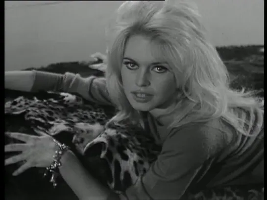 Brigitte Bardot — Invitango • Divine B.B.