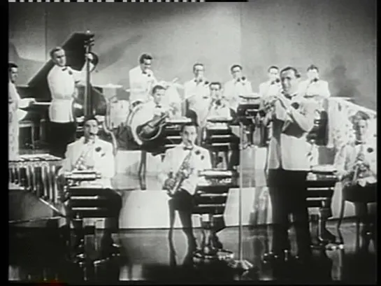 Benny Goodman & His Orchestra — I've Got A Heartful Of Music • Diamonds Of The 40s