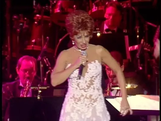 Shirley Bassey — Kiss Me, Honey Honey, Kiss Me • Live In Antwerp - The Diamonds Awards Festival Tour