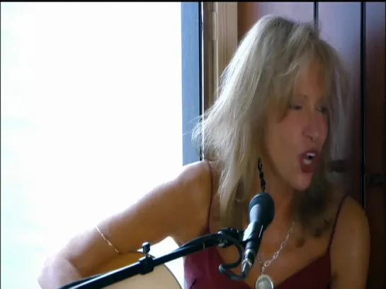 Carly Simon — It Was So Easy • A Moonlight Serenade On The Queen Mary 2