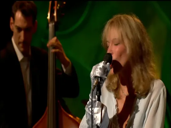 Carly Simon — All The Things You Are • A Moonlight Serenade On The Queen Mary 2