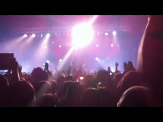 Hey Cruel World: The Beautiful People [Moscow, Russia, Club Arena Moscow 26.05.2012, HD]