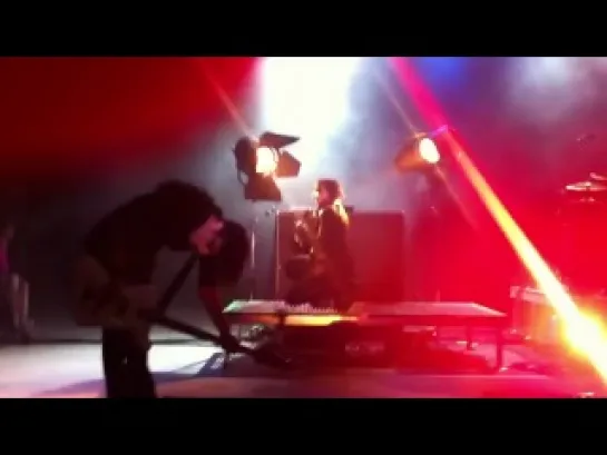 Hey Cruel World: Slo-Mo-Tion [San Antonio, TX, USA, Sunken Gardens 12.05.2012, HD]