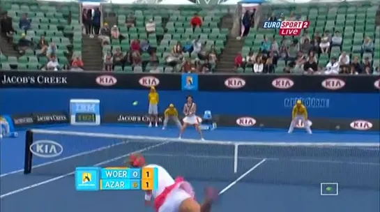 Australian Open 2011 / DAY 1 / 1 круг / Ворле (Германия) - Азаренко (Беларусь)