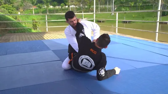 Caio Terra - 3 SIT UP SWEEP WHEN POSTURING BACK