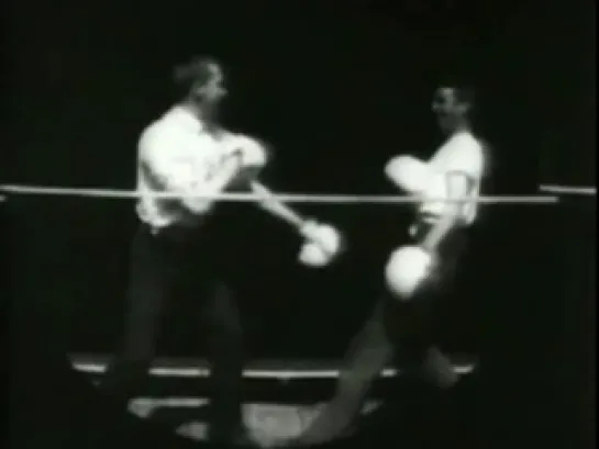 Боксирующие мужчины / Men Boxing (1891)