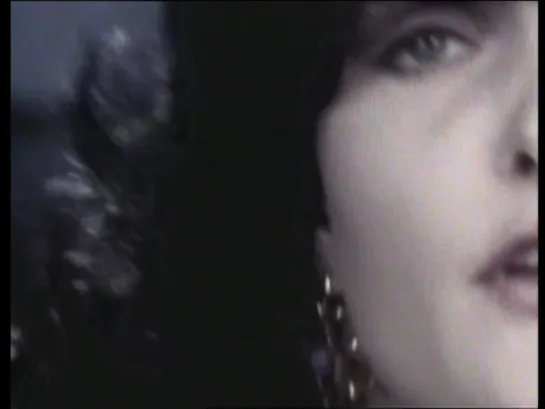 Siouxsie & The Banshees — Kiss Them for Me