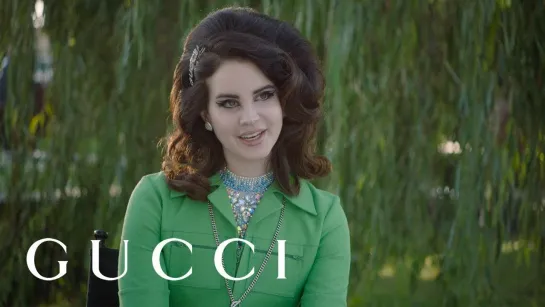 Интервью на съёмках рекламной кампании парфюма «Gucci Guilty» бренда Gucci