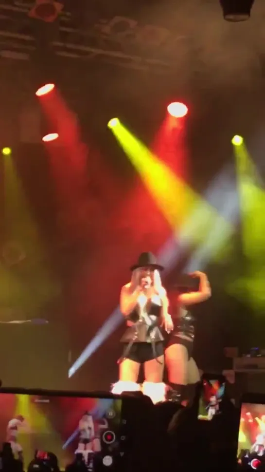 ️[FANCAM] 190223 HYOLYN @ 2019 1st World Tour TRUE (London)