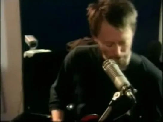 "ceremony" Radiohead (Joy Division Cover)