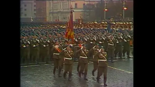 Парадный расчёт ВДВ на параде 7 ноября 1976 г. Москва