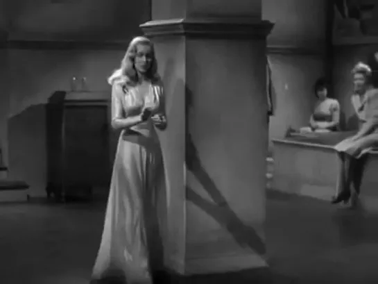 Veronica Lake - Now You See It, Now You Don't @ This Gun For Hire, 1942