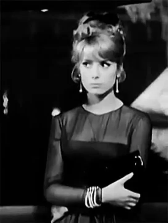 Catherine Deneuve @ Les Parisiennes (Marc Allégret, 1961)