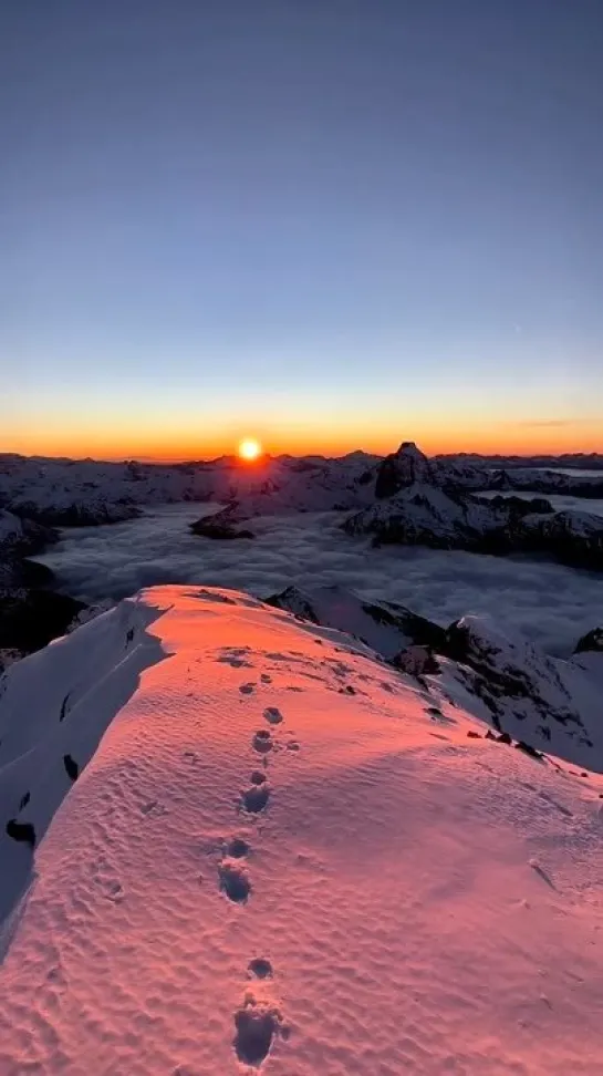 рассвет в горах #sunrise #dawn #mountains #горы