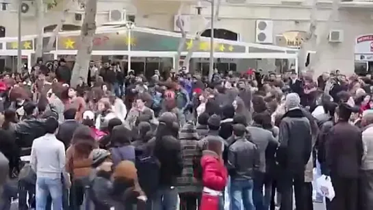 Флешмоб Азербайджан в Баку, танец группы Серебро и Мадагаскар FlashMob Azerbaijan