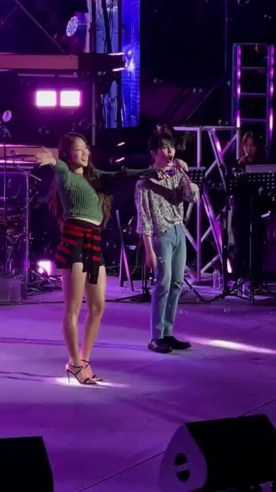 [FANCAM] 220604 Soyou x Sung Woon - Some @ B.N.F Festival