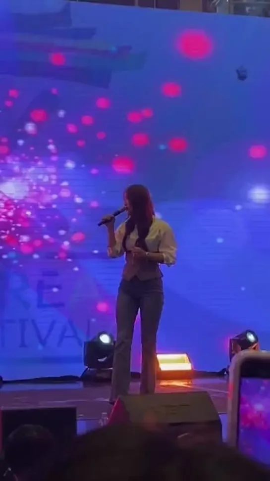 [FANCAM] 220911 SOYOU - Business @ Korea Festival (Manila, Philippines)