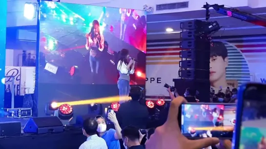 [FANCAM] 220911 SOYOU - Some @ Korea Festival (Manila, Philippines)