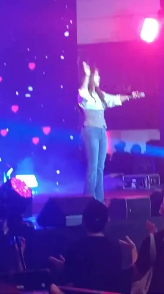 [FANCAM] 220911 SOYOU - Some @ Korea Festival (Manila, Philippines)